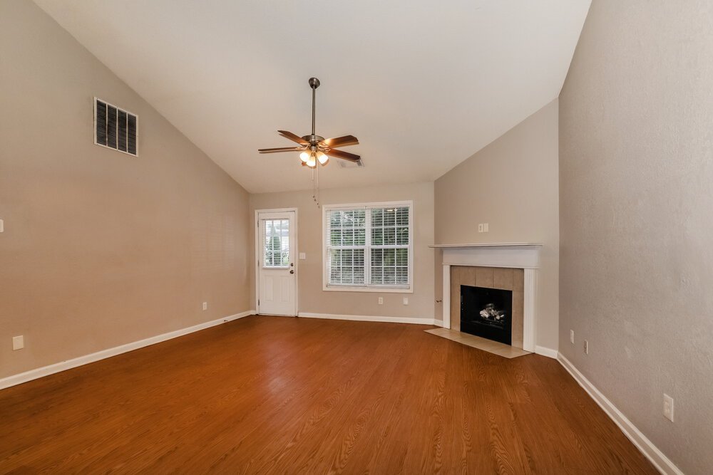 4-Bed Rental on 409 Mazley Drive photo 5