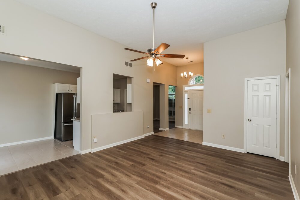 3-Bed Rental on 495 Anna Ave photo 5