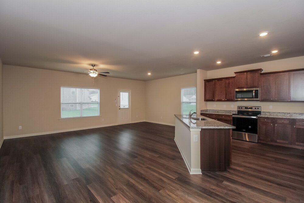 3-Bed Rental on 108 Innis Brook photo 5