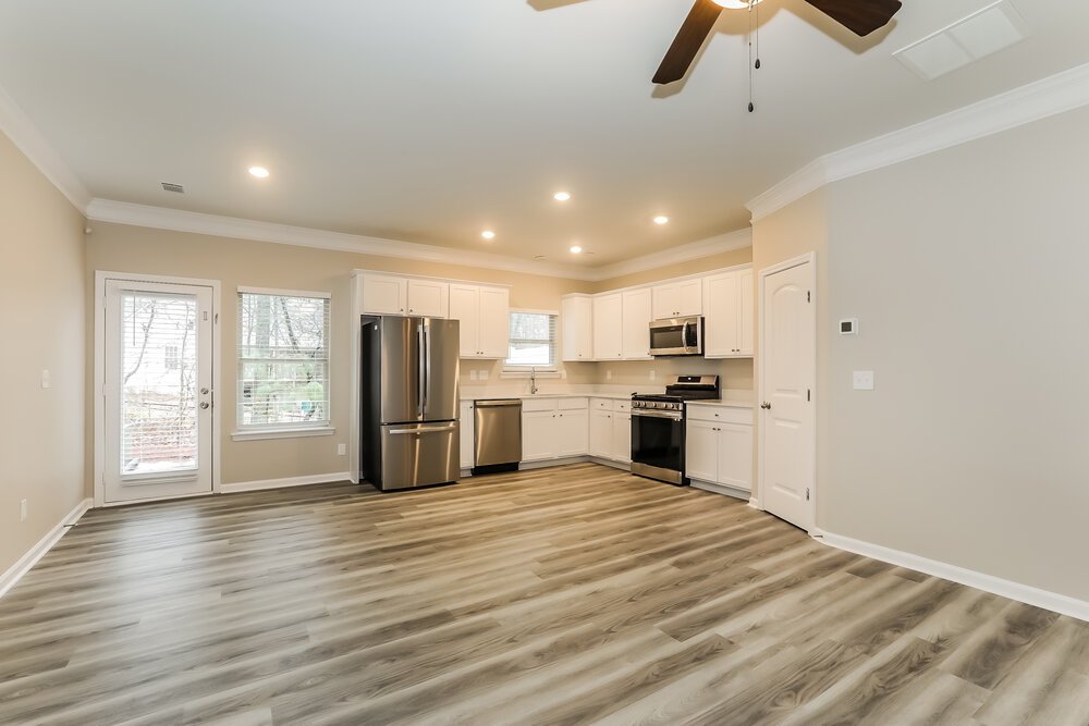 3-Bed Rental on 247 Turtle Creek photo 5