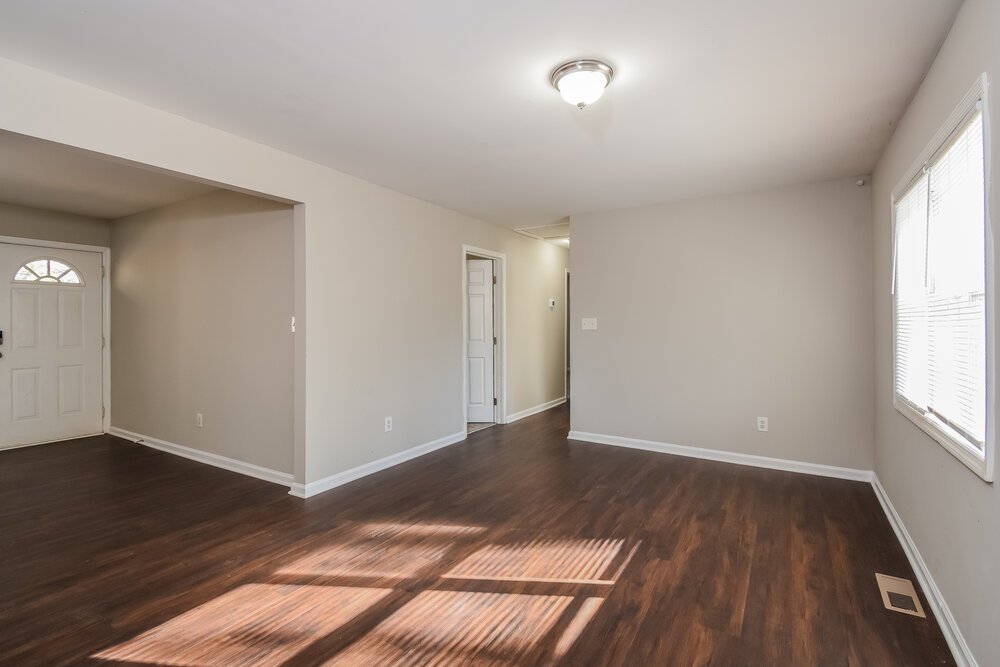 3-Bed Rental on 5734 Amalfi Way photo 5