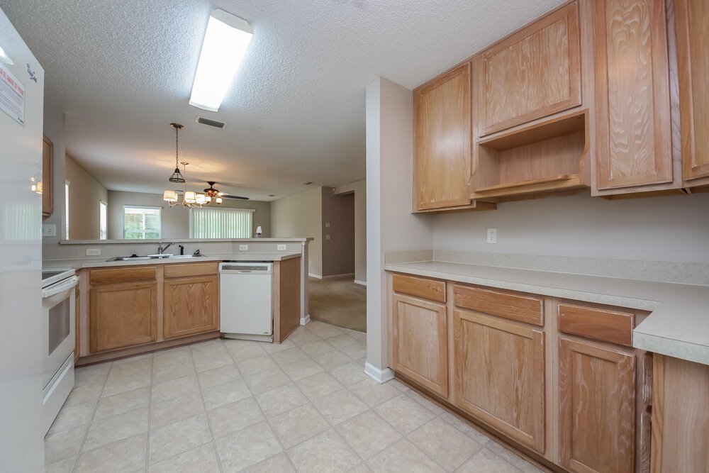3-Bed Rental on 9732 Chirping Way photo 5