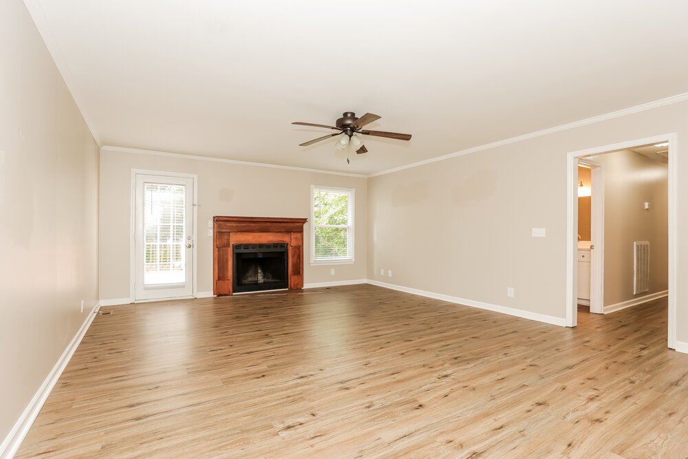 3-Bed Rental on 2409 Racquet Club photo 5