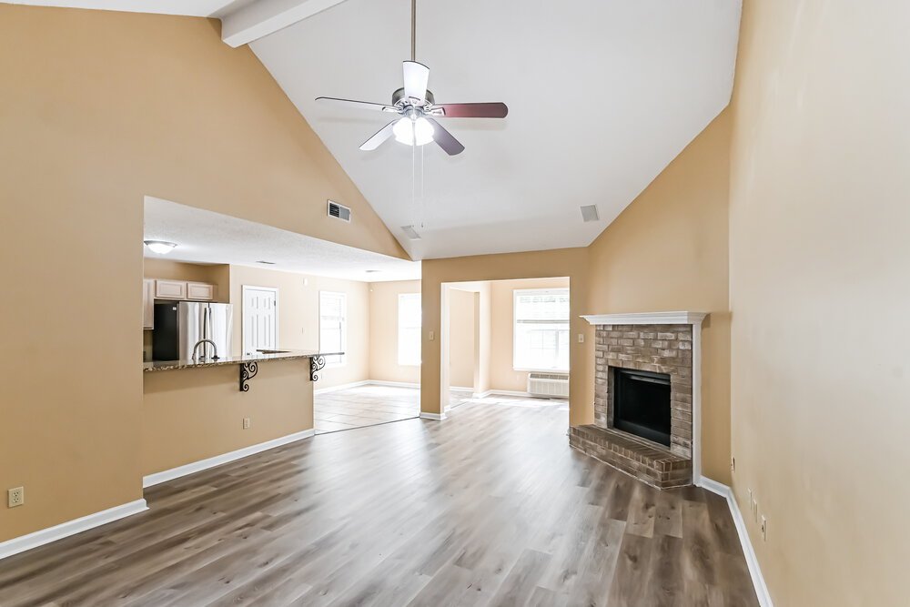 3-Bed Rental on 994 Painted Desert photo 5