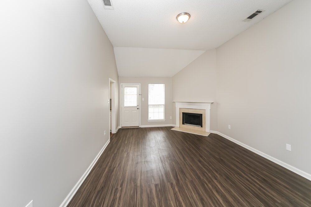 3-Bed Rental on 7571 Spring Morning photo 5