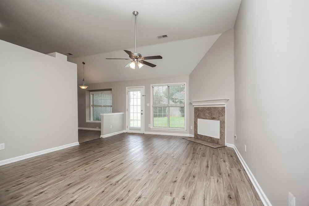 4-Bed Rental on 1531 Carlton Ridge photo 5