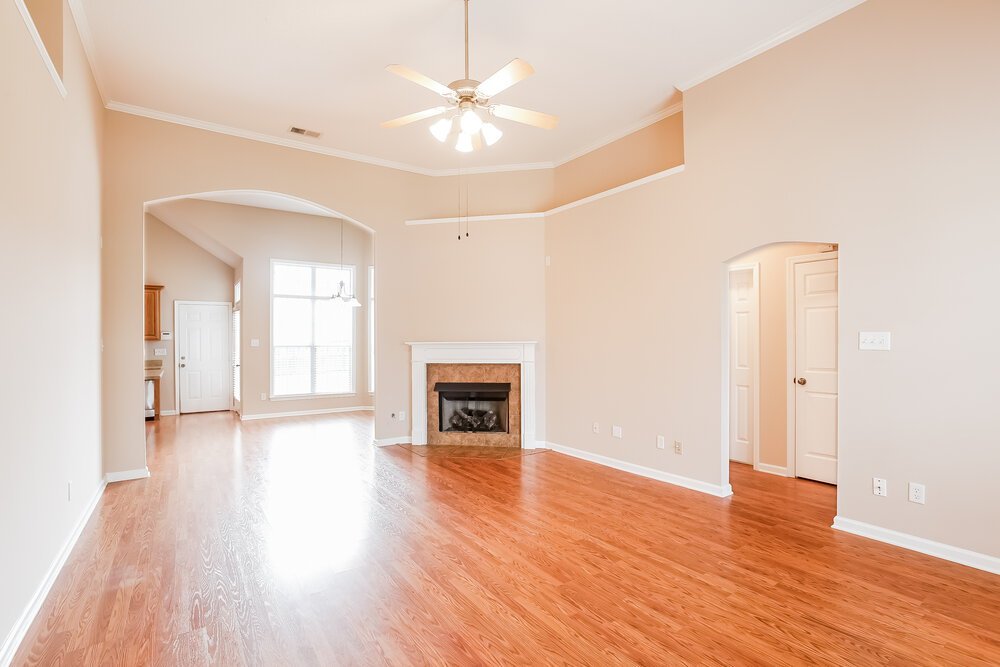 3-Bed Rental on 1112 Averett Ln photo 5
