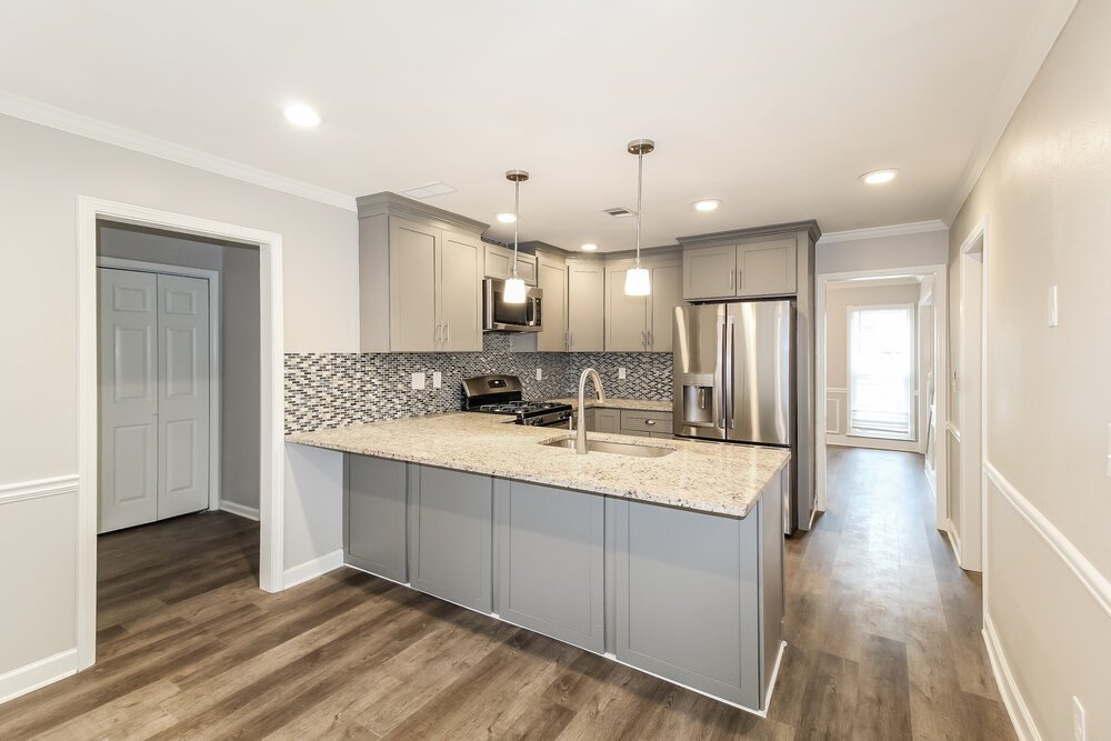 3-Bed Rental on 2570 Broadmoor Ct photo 6