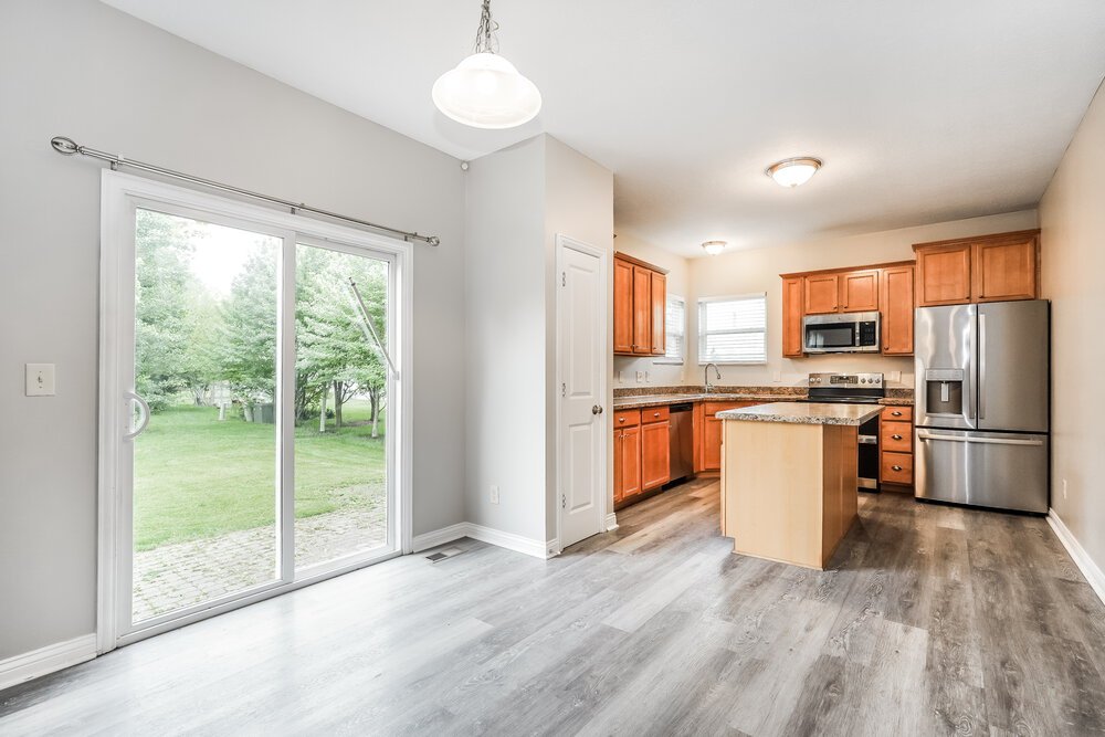 4-Bed Rental on 1132 Sandbar Dr photo 6