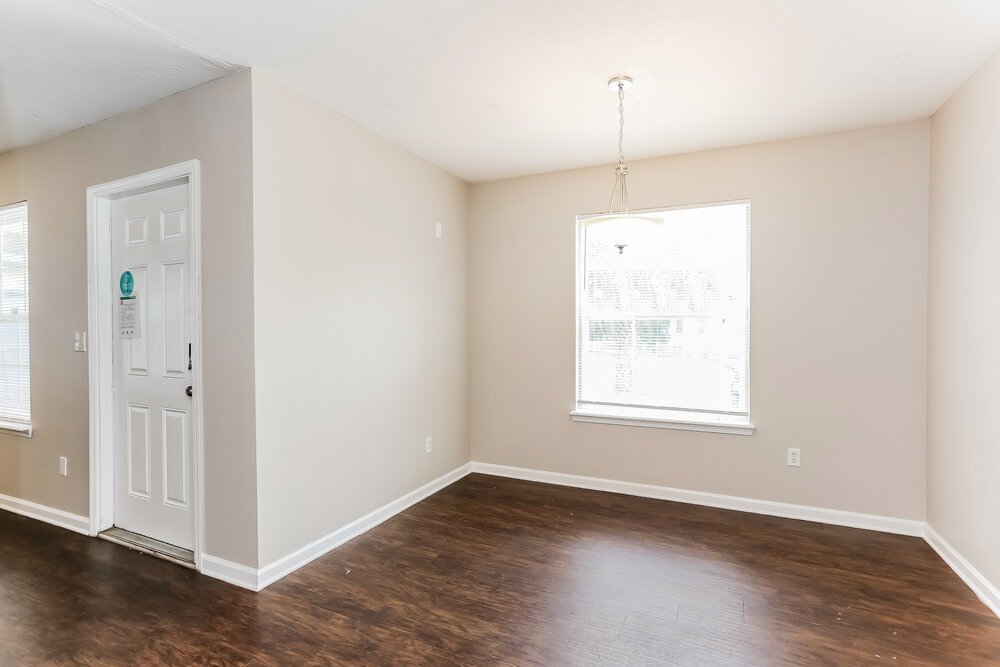 3-Bed Rental on 3747 Peachtree St photo 6