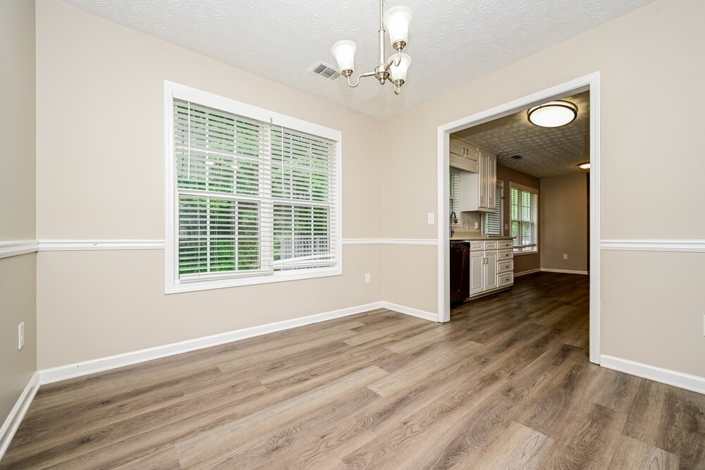3-Bed Rental on 10 Dearing Cove photo 6