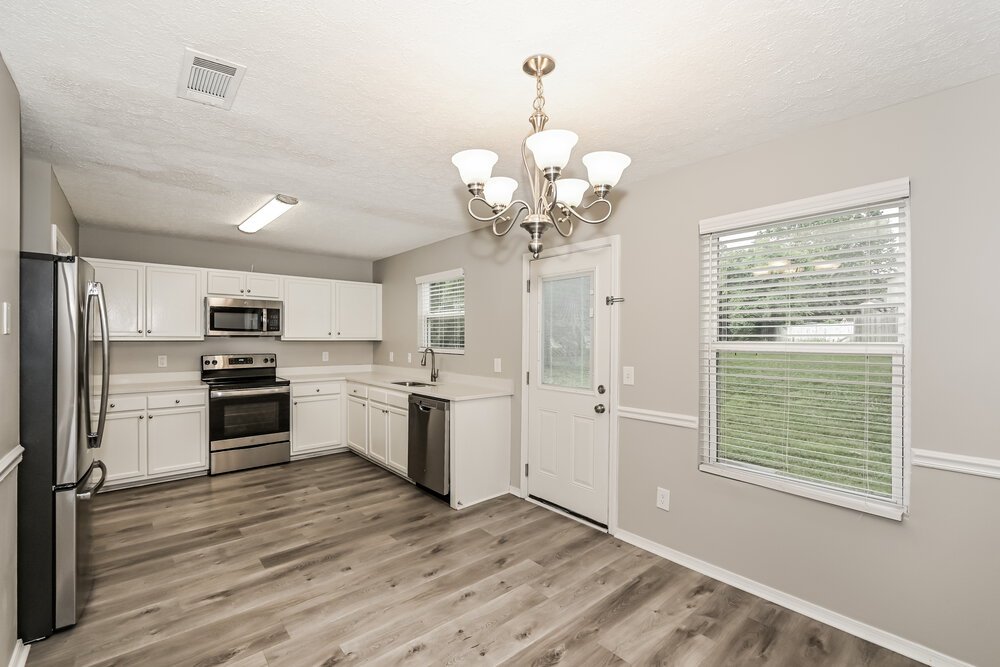 4-Bed Rental on 807 General Barksdale photo 6