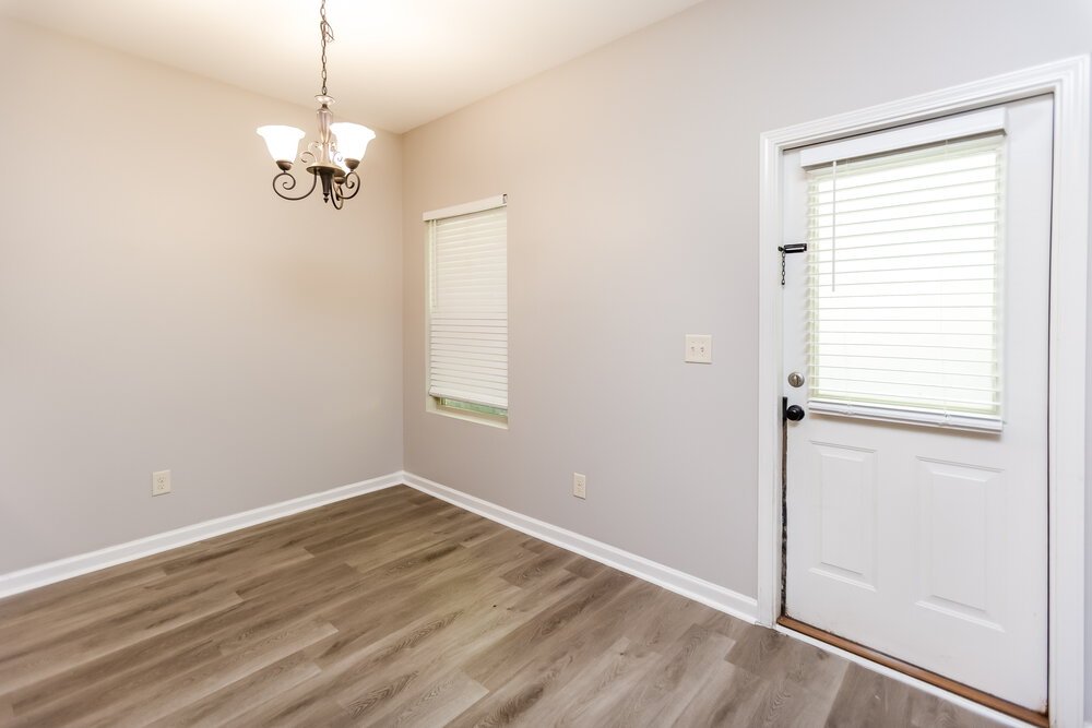 4-Bed Rental on 137 Bethany Manor photo 6
