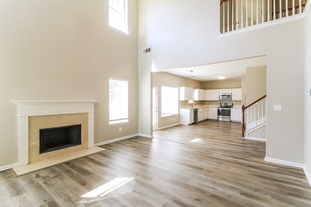3-Bed Rental on 3505 Creekview Dr photo 6