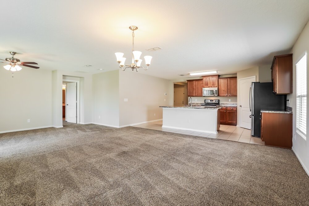 4-Bed Rental on 3251 Canyon Falls photo 6