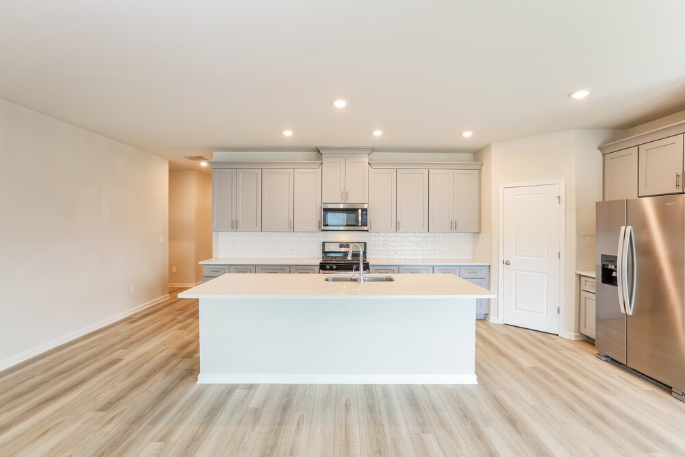 4-Bed Rental on 5842 Union Grove photo 6