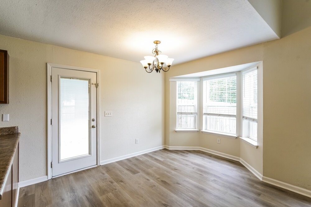 3-Bed Rental on 608 Birchbrook Ct photo 6