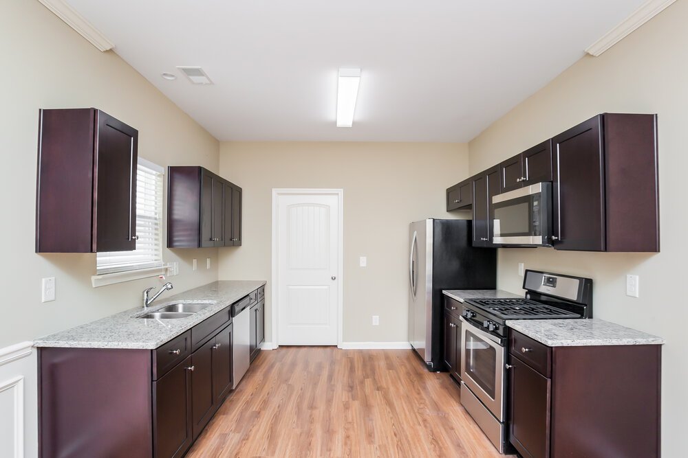 4-Bed Rental on 124 Hillcrest Cir photo 6