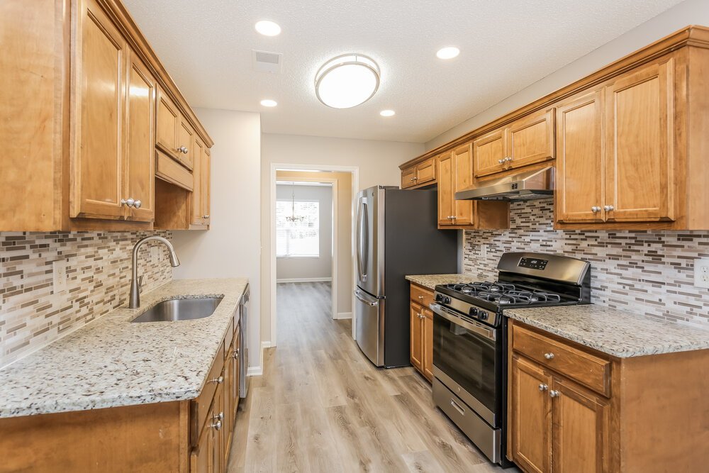 3-Bed Rental on 785 Ashland Park photo 6