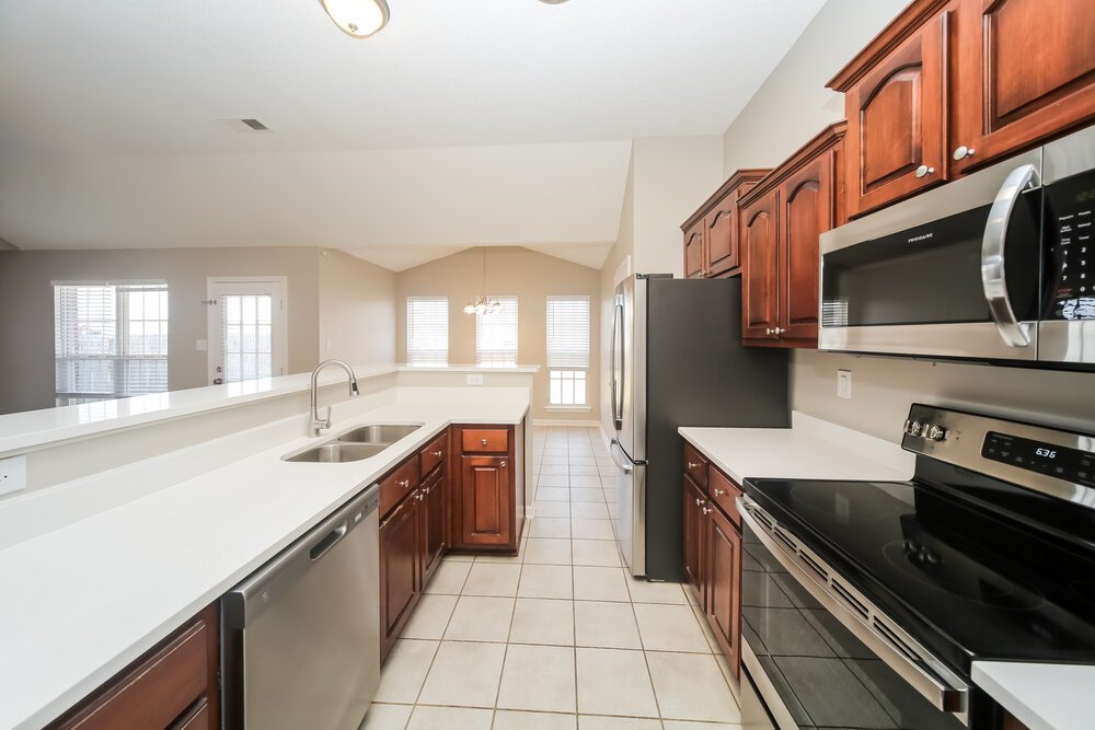3-Bed Rental on 5683 Antler Trl photo 6