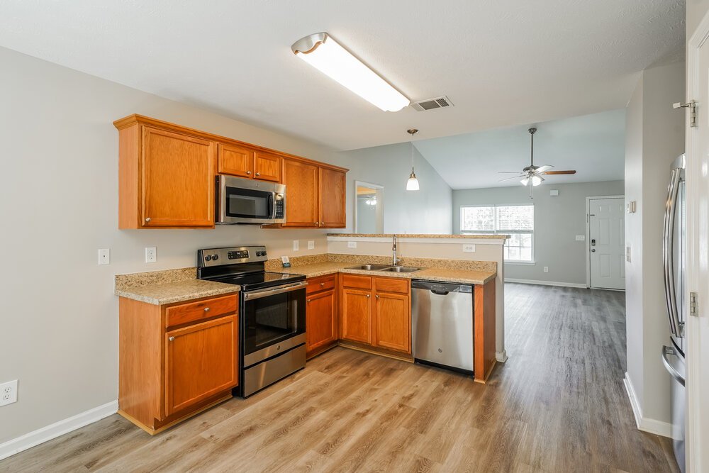 3-Bed Rental on 913 Birchmill Pt photo 6