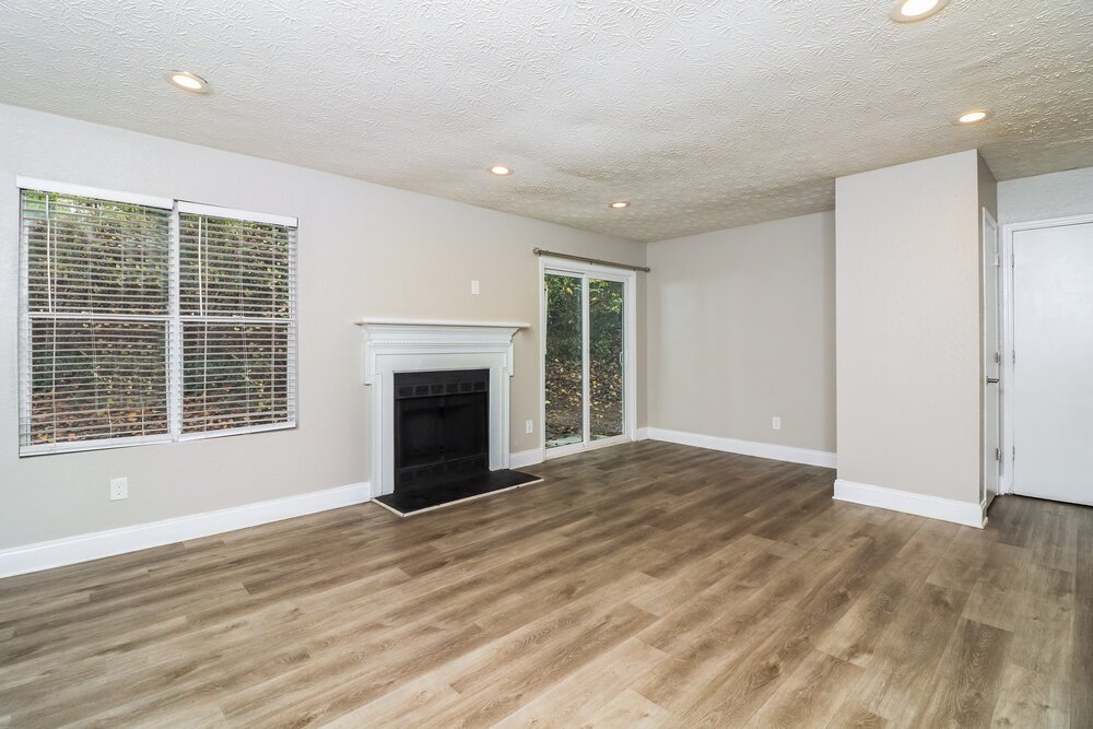 4-Bed Rental on 2959 Sugarcreek Ln photo 6