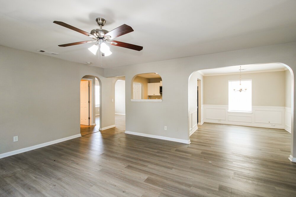 5-Bed Rental on 5848 El Segundo photo 6