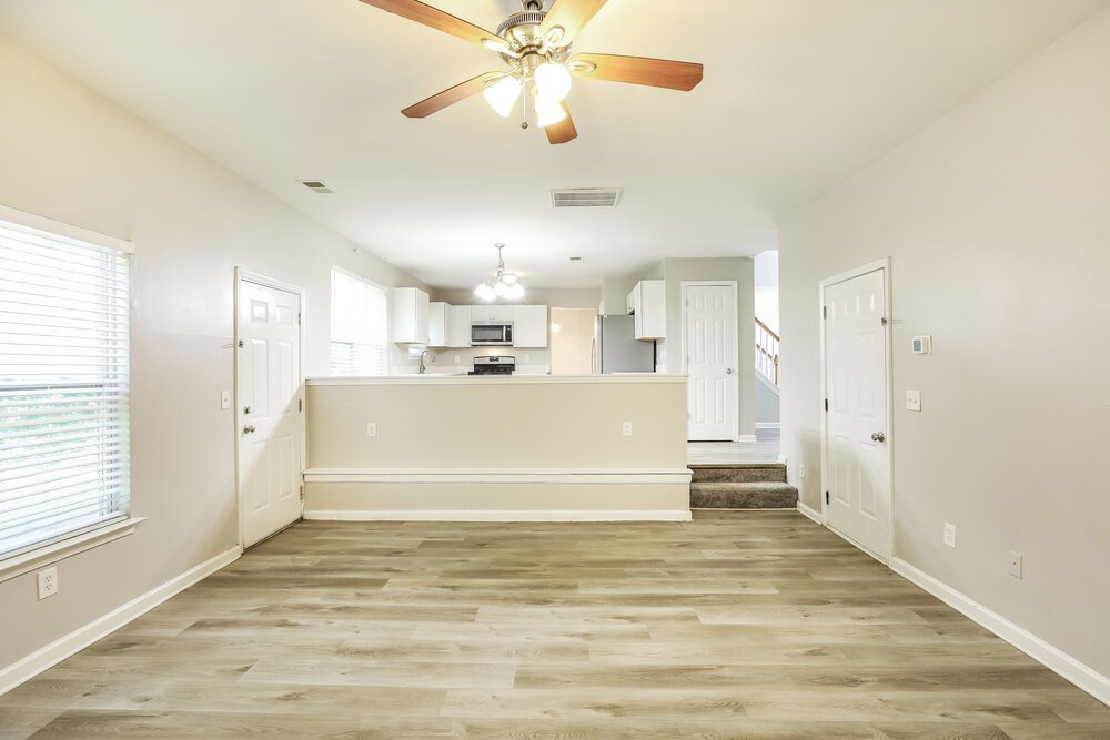 4-Bed Rental on 3112 Berthas Overlook photo 6