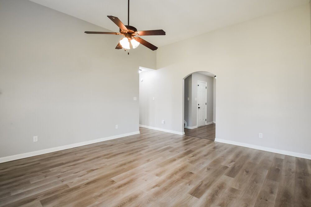 4-Bed Rental on 9069 Gavin Dr photo 6