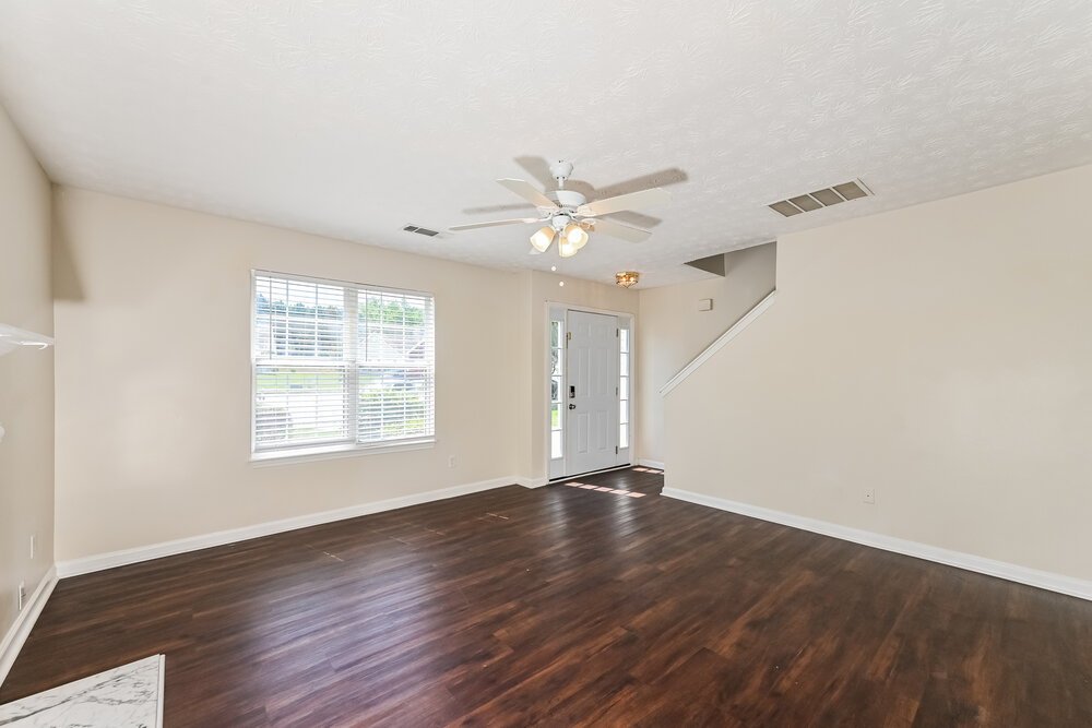 3-Bed Rental on 564 Kirtley Ct photo 6