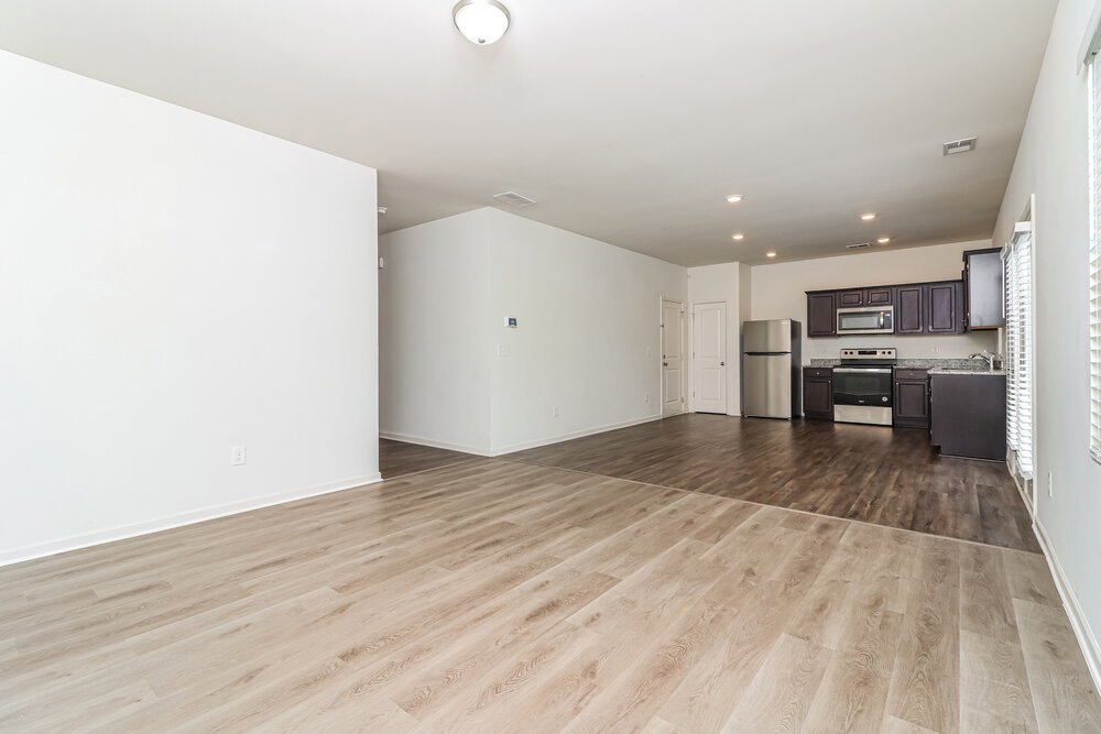 4-Bed Rental on 44 Meriwether Ln photo 6