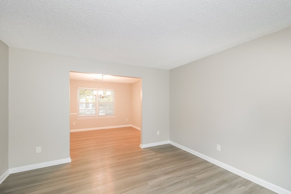4-Bed Rental on 7210 Mahogany Dr photo 6