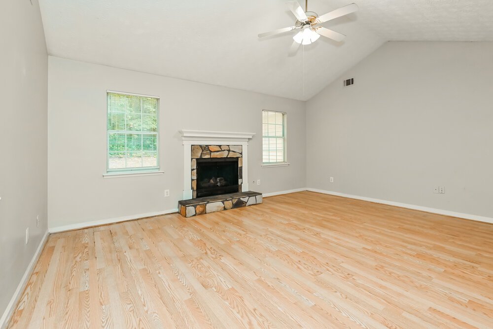 3-Bed Rental on 85 Lakeside Dr photo 6