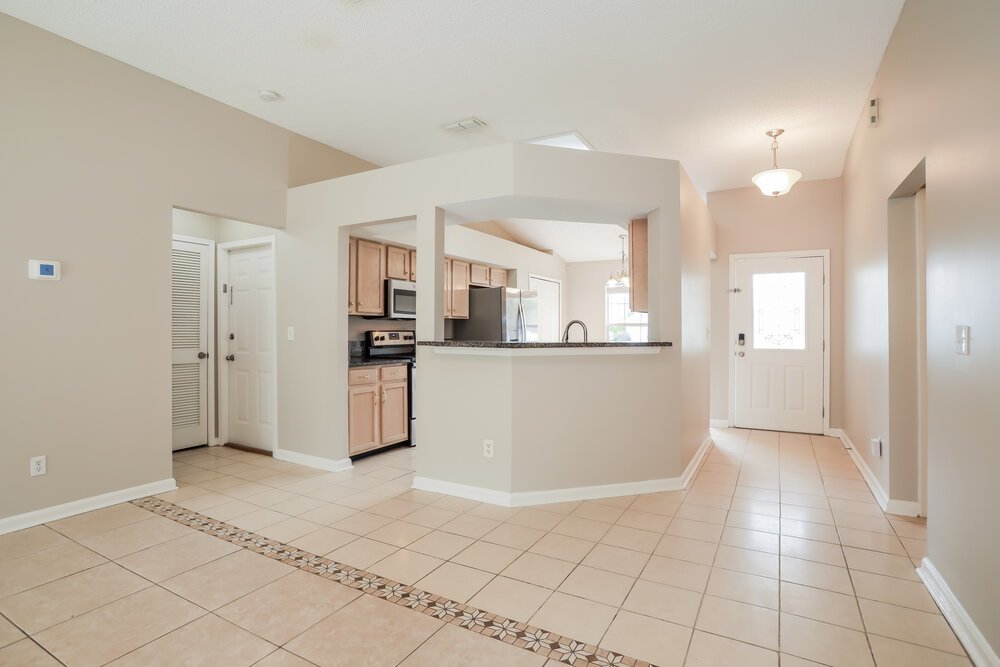 3-Bed Rental on 7835 Longhorn Cir photo 6
