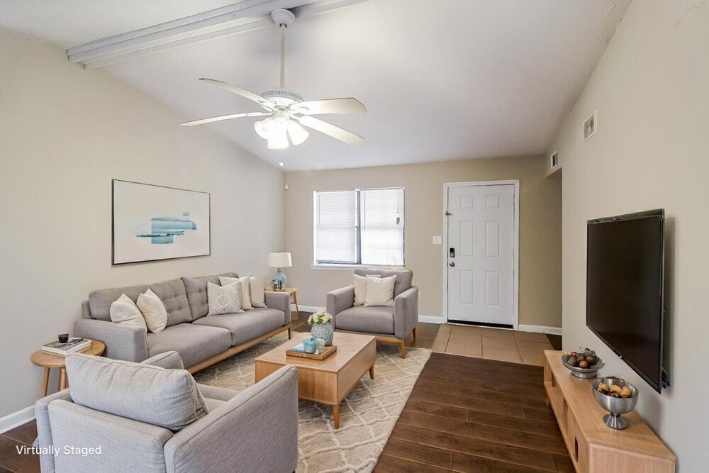 3-Bed Rental on 119 Richard Way photo 6
