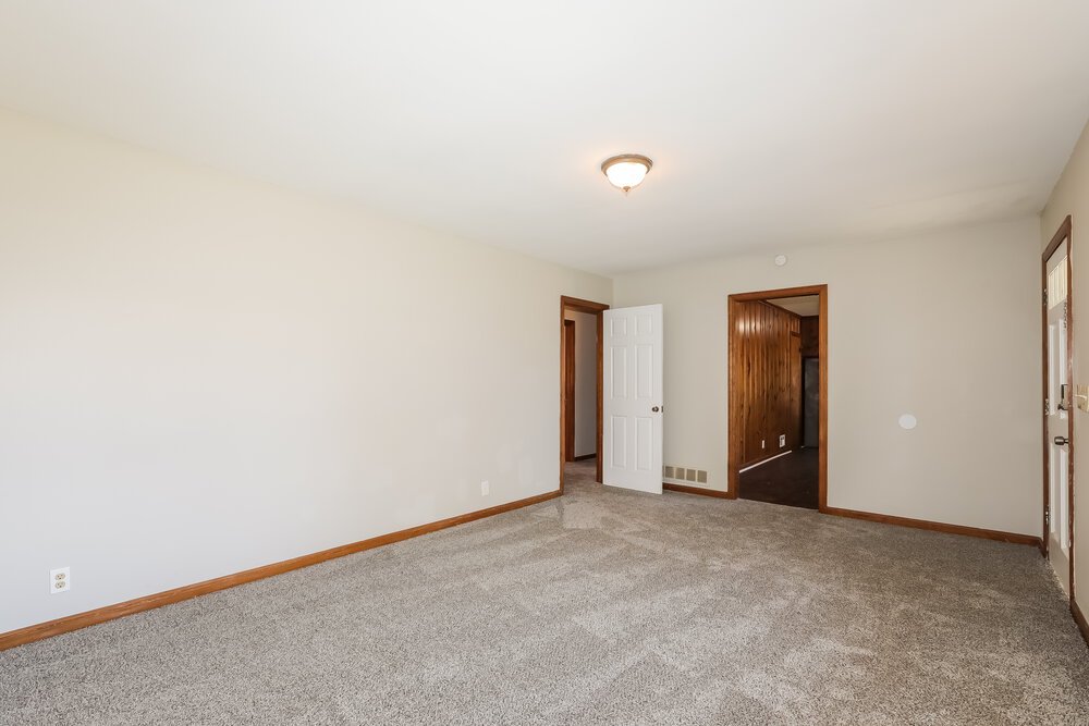 2-Bed Rental on 2147 Camp Circle photo 6
