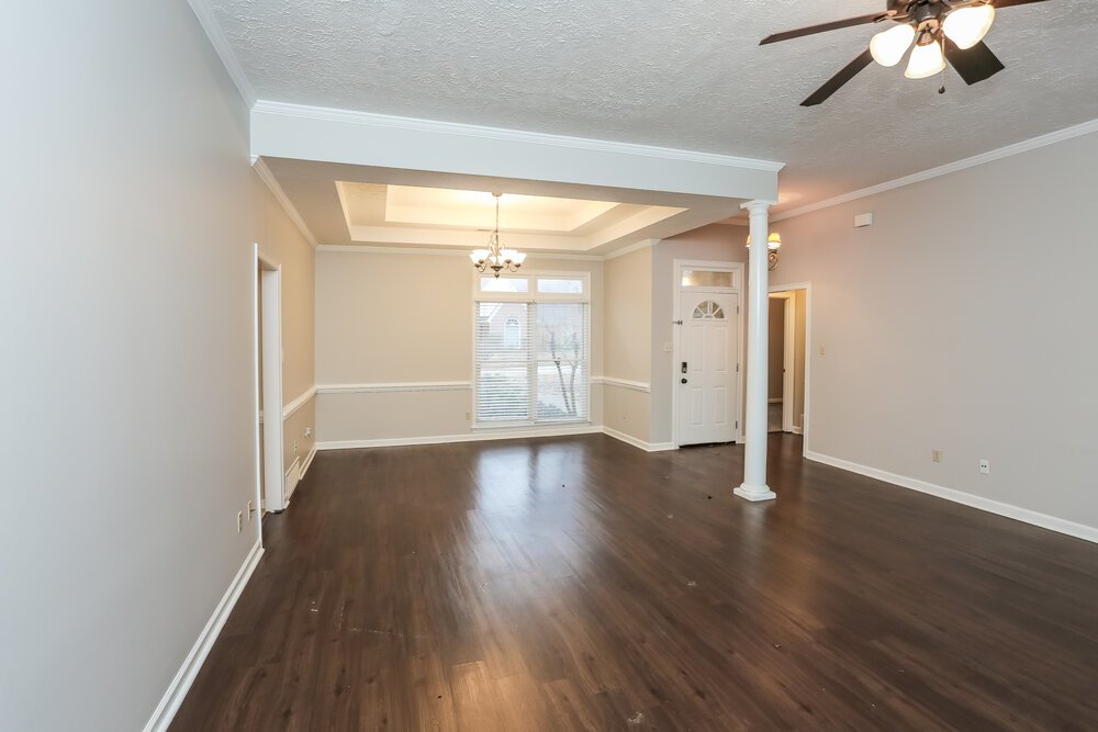 4-Bed Rental on 8633 Meadow Green photo 6
