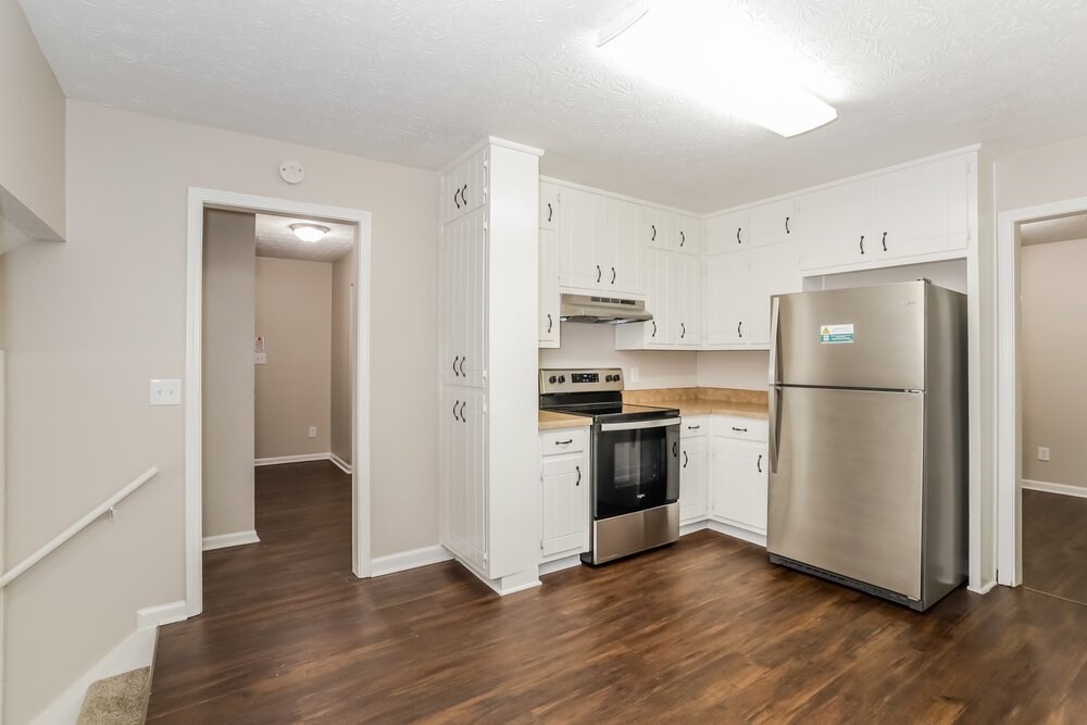 4-Bed Rental on 5969 Twilight Trl photo 6