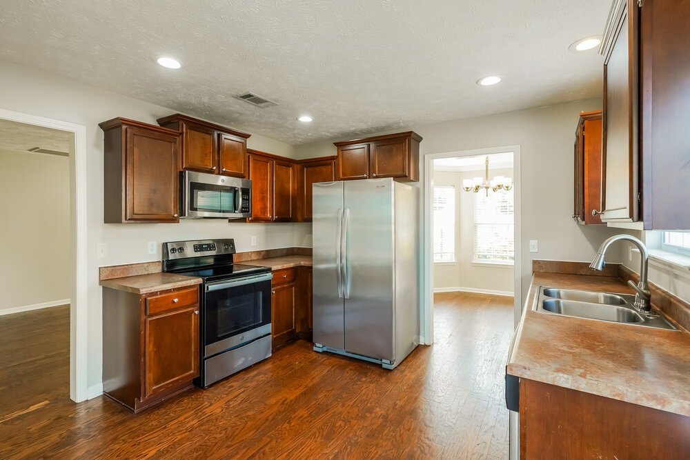 3-Bed Rental on 1428 Sprucedale Dr photo 6