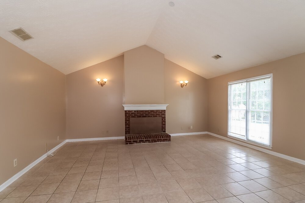 3-Bed Rental on 3935 Willowmeade Drive photo 6