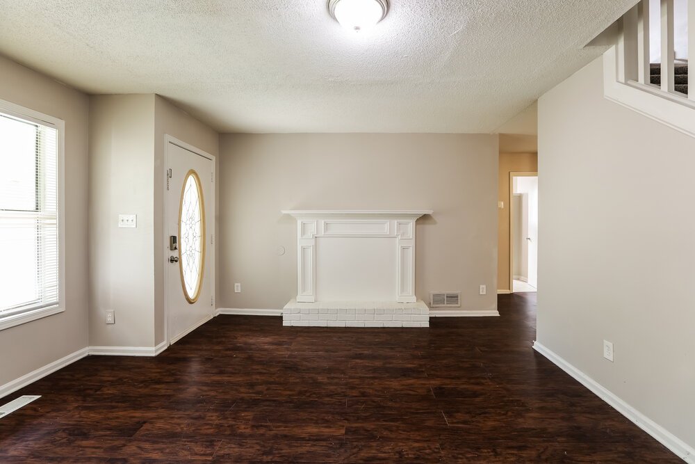 4-Bed Rental on 221 Clydesdale Lane photo 6