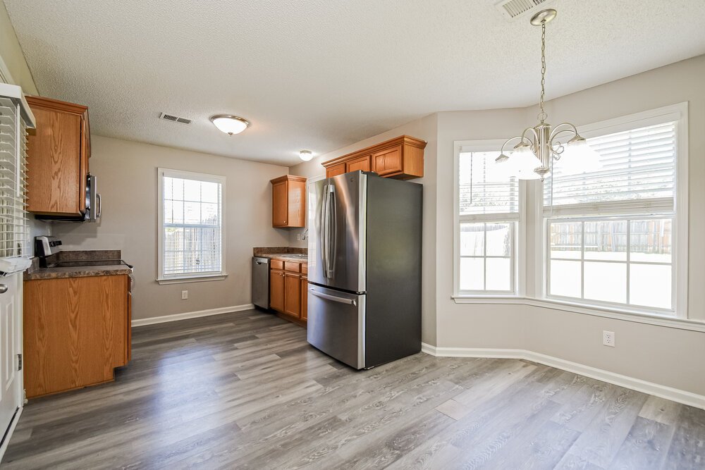 3-Bed Rental on 5746 Oakley Dr photo 7