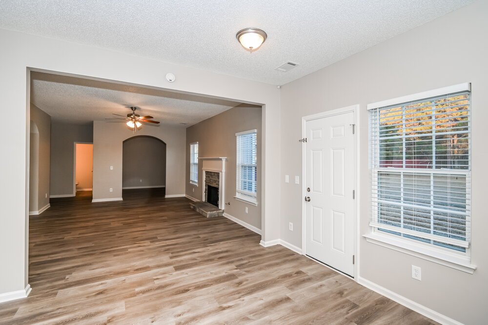 4-Bed Rental on 6657 Delaware Bnd photo 7