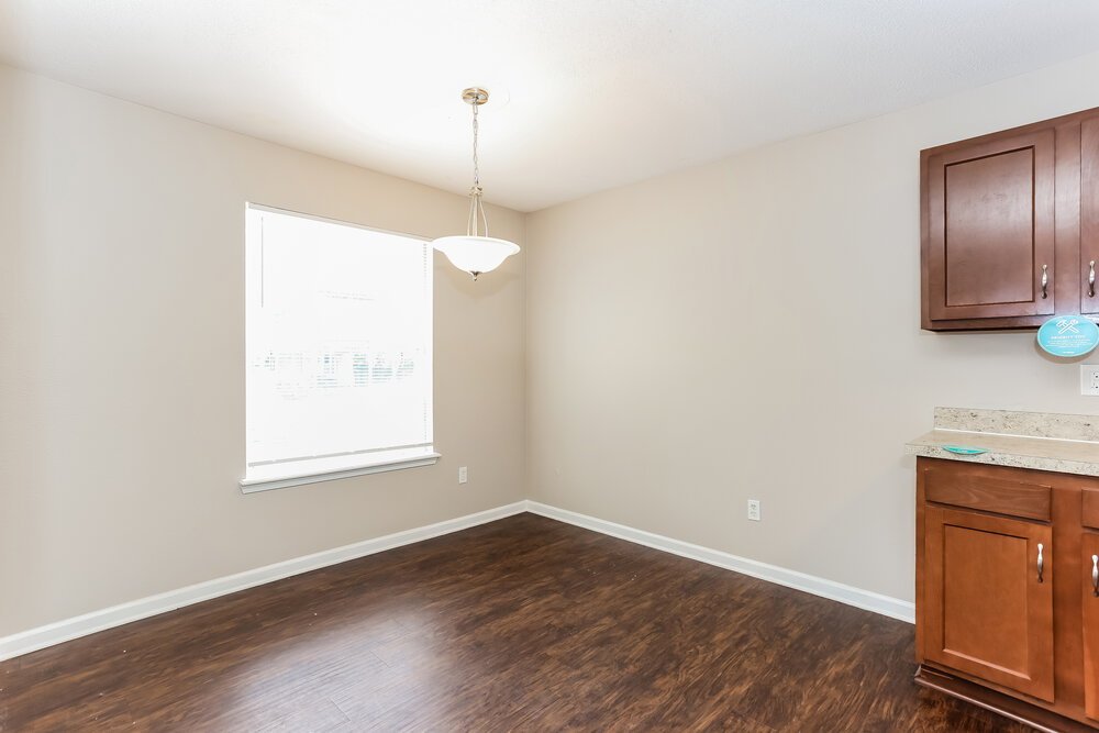 3-Bed Rental on 3747 Peachtree St photo 7