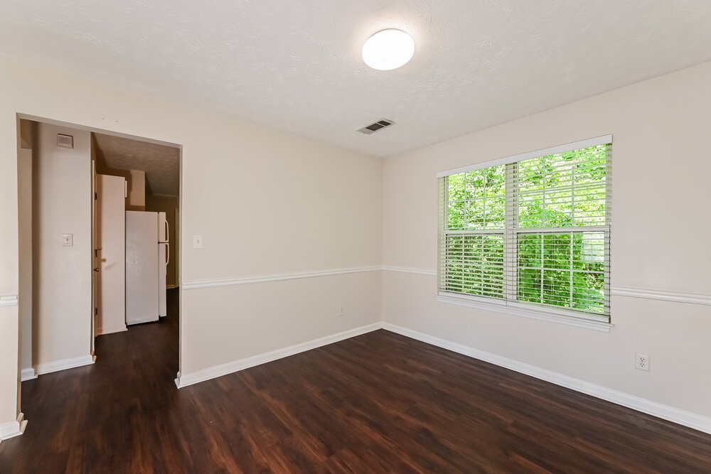 3-Bed Rental on 564 Kirtley Ct photo 7