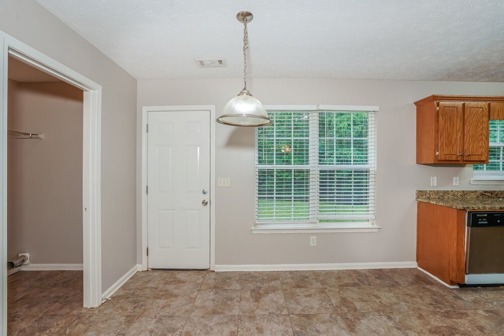 4-Bed Rental on 243 Rocky Point photo 7
