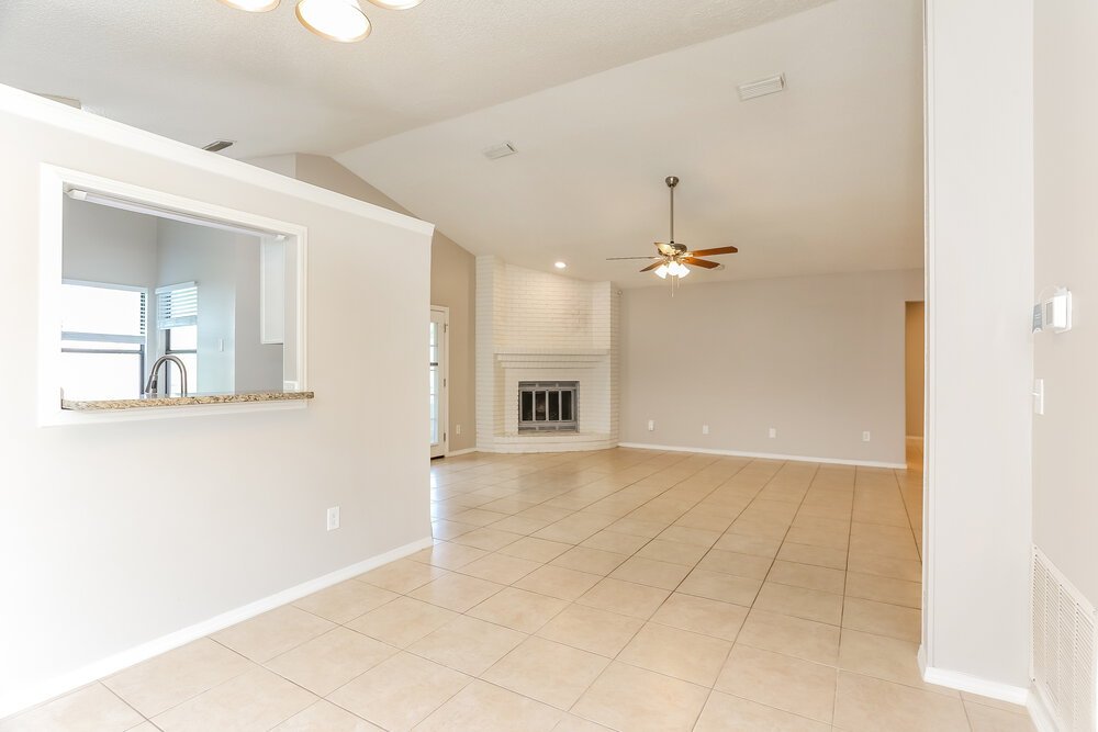 3-Bed Rental on 1266 Bee St photo 7