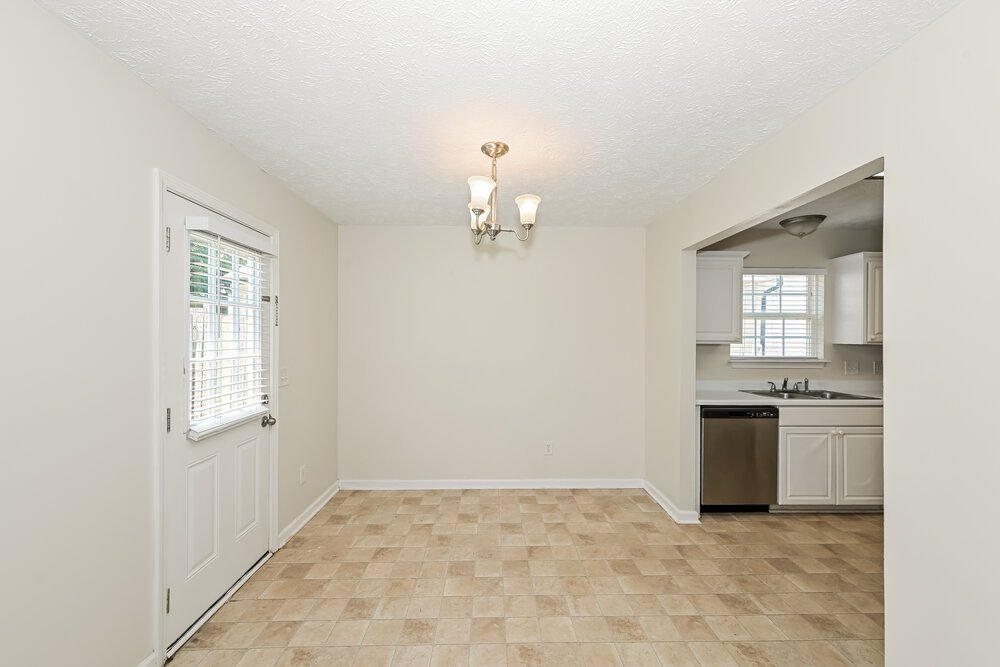 3-Bed Rental on 305 Indian Park photo 7