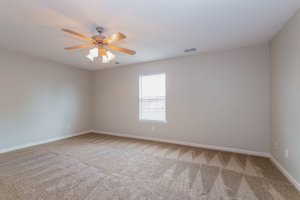 4-Bed Rental on 5451 Evening Mist photo 7