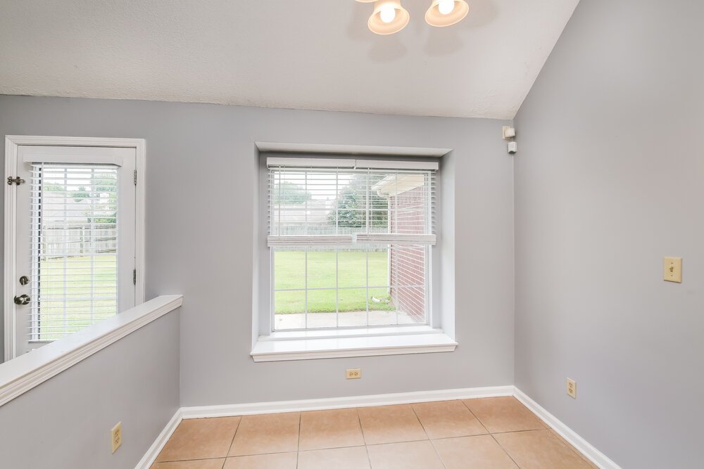 3-Bed Rental on 11203 Cashmere Wood photo 7